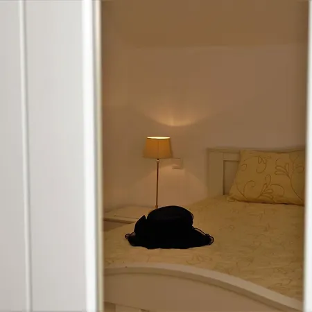 Mia Apartman