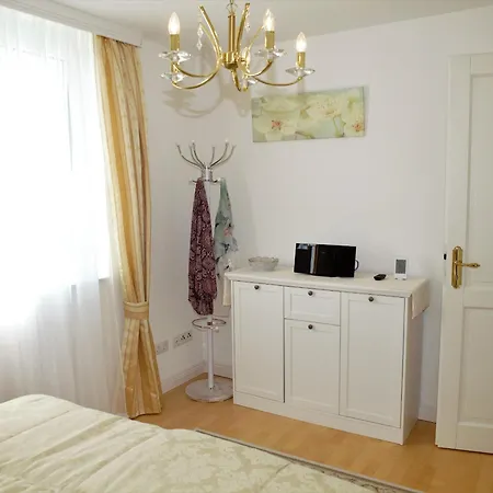 Apartman Mia *